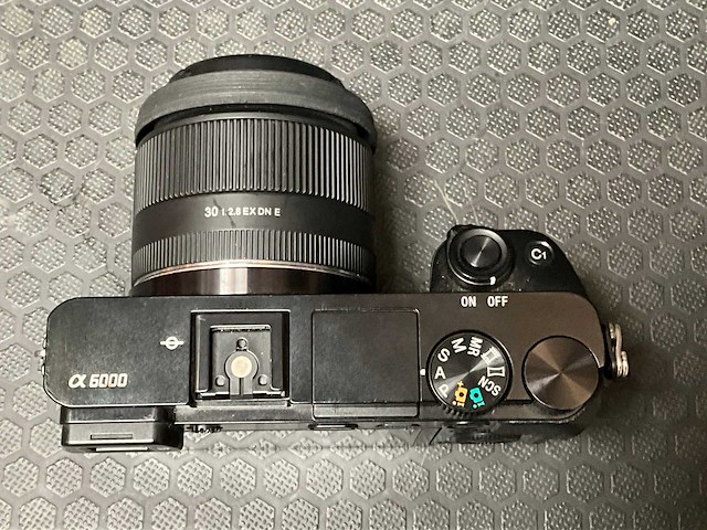 Sony alfa 6000 fotocamera - afbeelding 7 van  9