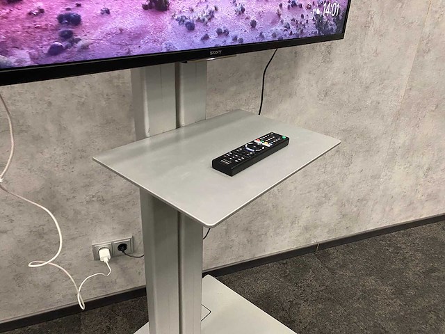 Sony bravia kd-55xf7004 - 55" 4k uhd smart tv met verrijdbaar statief - afbeelding 8 van  14