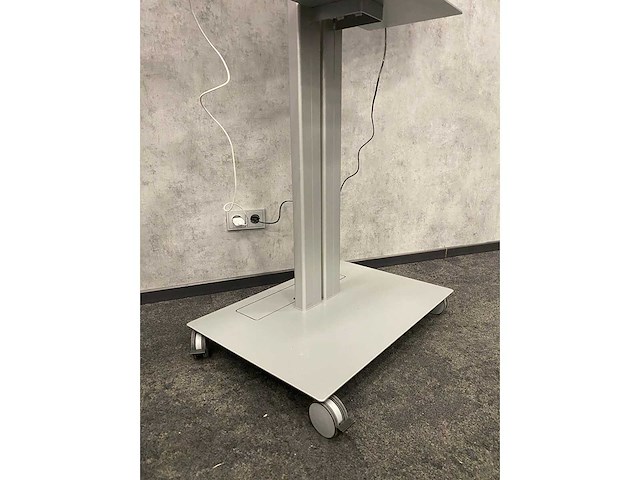 Sony bravia kd-55xf7004 - 55" 4k uhd smart tv met verrijdbaar statief - afbeelding 11 van  14