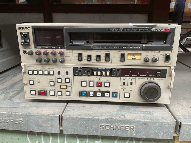 Sony bvw-70p betacam ps editing recorder - afbeelding 4 van  4