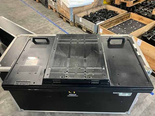 Sony fwd-s47h1 full hd 47” monitor - afbeelding 3 van  5