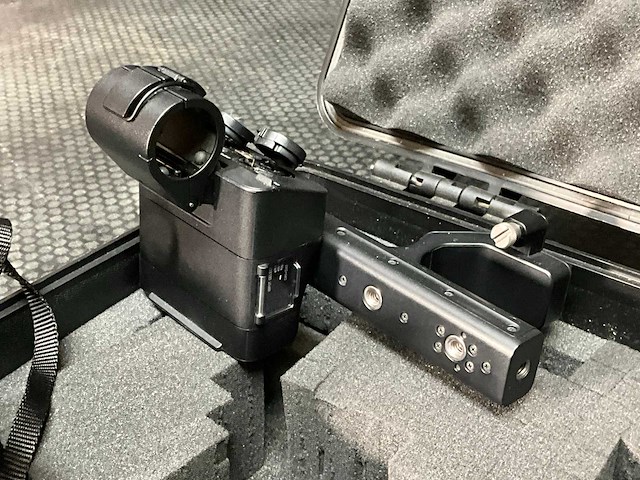 Sony fx30 fotocamera + g master lens + handle - afbeelding 3 van  15