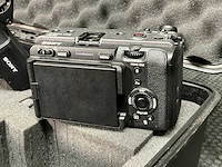 Sony fx30 fotocamera + g master lens + handle - afbeelding 12 van  15