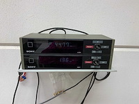 Sony magnescale dg100p meetsonde op metalen werktafel - afbeelding 4 van  10