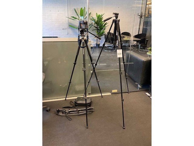 Sony, manfrotto videocamera en statieven - afbeelding 2 van  9