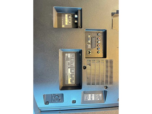 Sony/ poly - 75" videoconferentiesysteem met muurbeugel - afbeelding 24 van  35