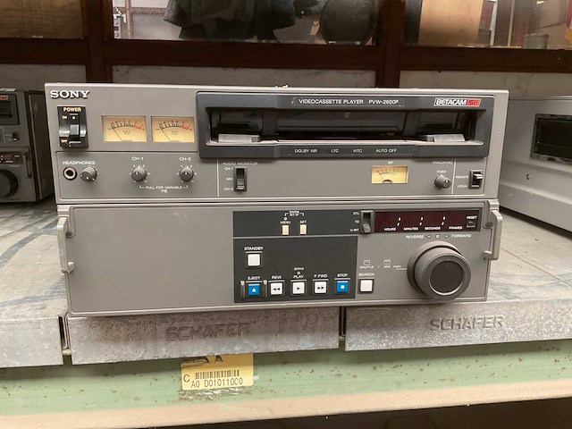 Sony pvw-2600p betacam ps editing player - afbeelding 2 van  4