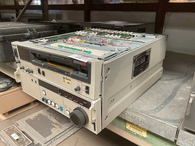 Sony pvw-60p betacam ps editing player - afbeelding 3 van  5
