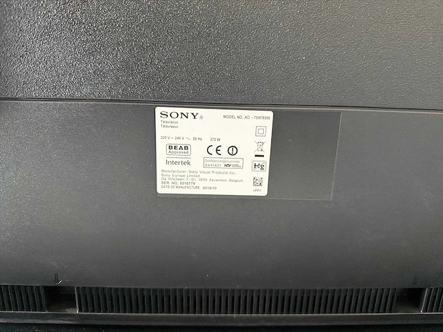 Sony televisie met accessoires - afbeelding 3 van  3