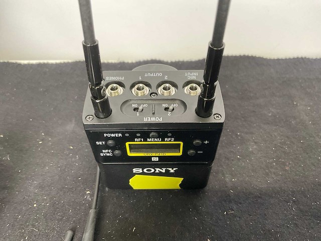 Sony uwp-d27 draadloze microfoonset - afbeelding 3 van  7