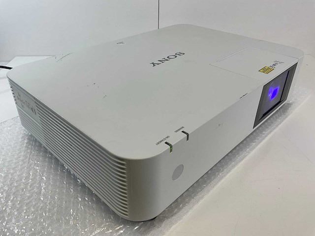 Sony (vpl-phz10) 5000 lumen wuxga projector (2869 lamp hours) - afbeelding 3 van  8