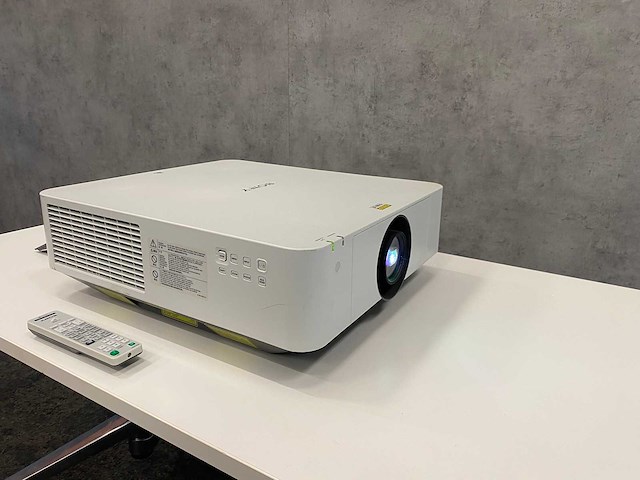 Sony wuxga vpl-fhz65 - xl lcd data projector - afbeelding 13 van  17