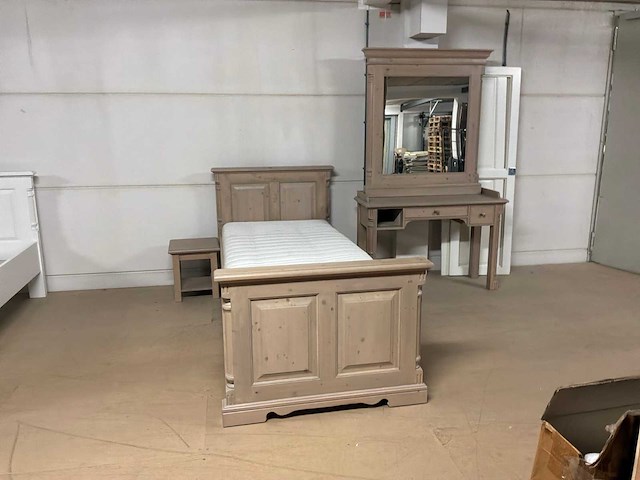 Soof slaapkamerset - afbeelding 16 van  16