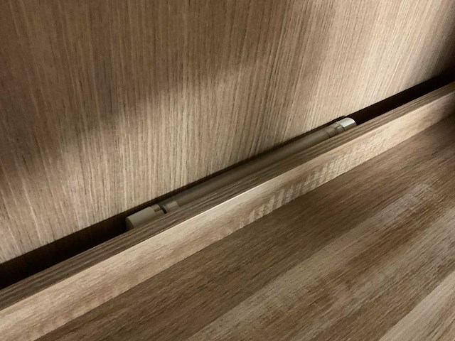 Soof vitrinekast - afbeelding 11 van  12