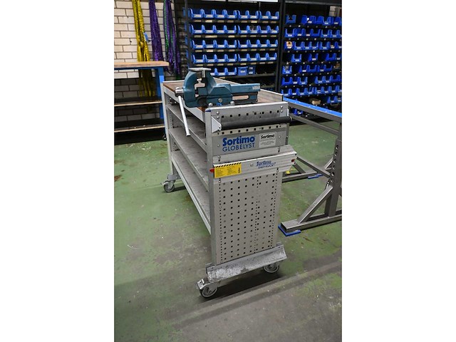 Sortimo globelyst magazijnwagen met heuer front bankschroef - afbeelding 3 van  5