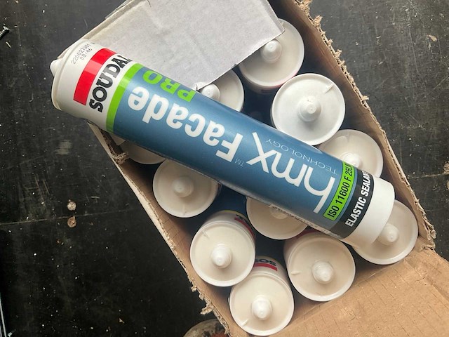 Soudal hmx - facade pro gevelvoegkit overschilderbaar sil 300ml - verf, pur, lijm en kit (30x) - afbeelding 3 van  8