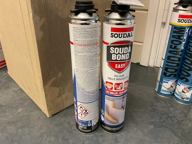 Soudal kit met twee kitspuiten (13x) - afbeelding 2 van  5