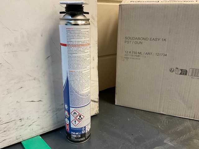 Soudal pu lijm met twee pistolen - afbeelding 2 van  5