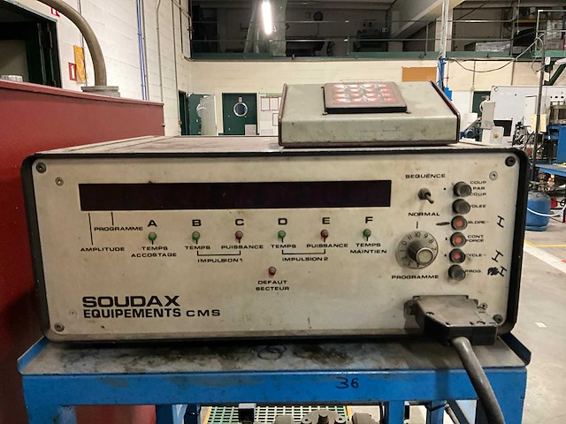 Soudax equipments naadlasmachine - afbeelding 5 van  6