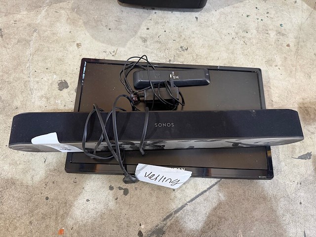 Soundbar en beeldscherm, sonos / denson, beam / 22" full hd led tv - afbeelding 2 van  10