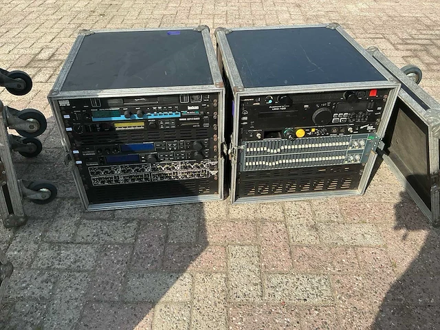 Soundcraft - mh2 complete set - analog mixing console - afbeelding 7 van  7