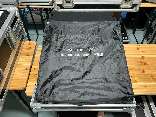 Soundcraft - si performer 1 - digital mixing console - afbeelding 10 van  13
