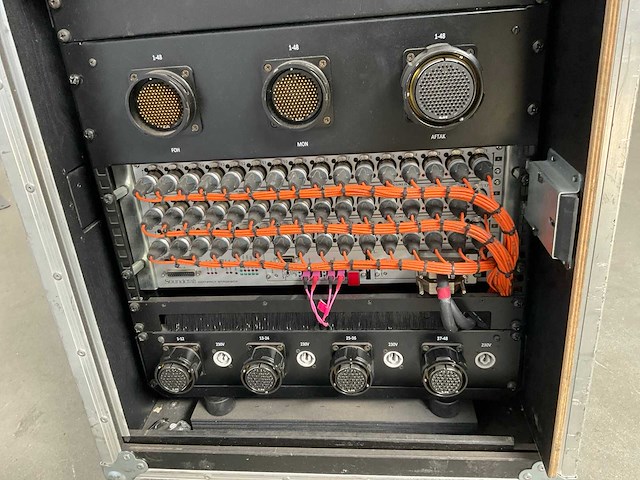 Soundcraft compact 48/16 stagerack - afbeelding 3 van  5