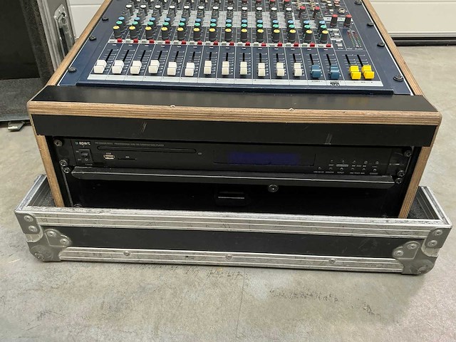 Soundcraft epm12 analoge mengtafel - afbeelding 1 van  1