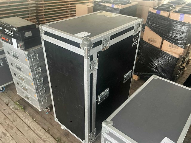 Soundcraft gb2r analoge mengtafel - afbeelding 5 van  7