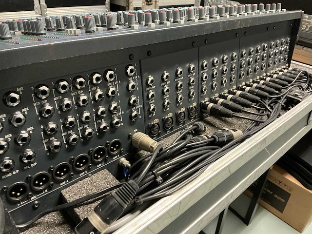 Soundcraft k1-16-4-2 analoge mengtafel - afbeelding 5 van  9