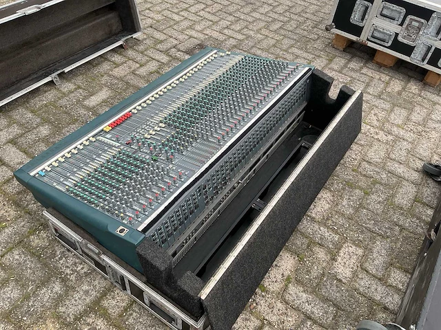 Soundcraft k3 analoge mengtafel - afbeelding 3 van  5