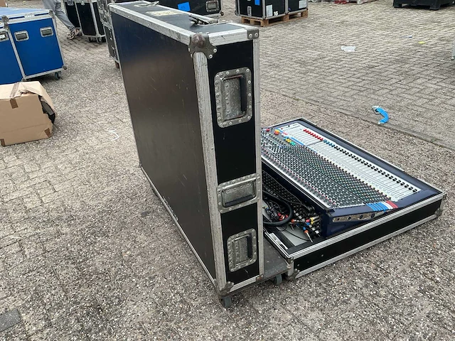 Soundcraft mh2 analoge mengtafel - afbeelding 4 van  4