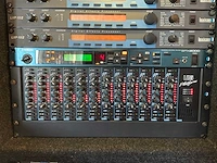 Soundcraft mh3 analoge mengtafel met fx rack en eq rack - afbeelding 16 van  24