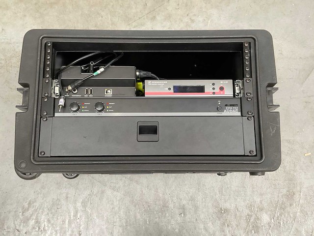 Soundcraft / sennheiser ui12 digitale mengtafel set - afbeelding 2 van  6