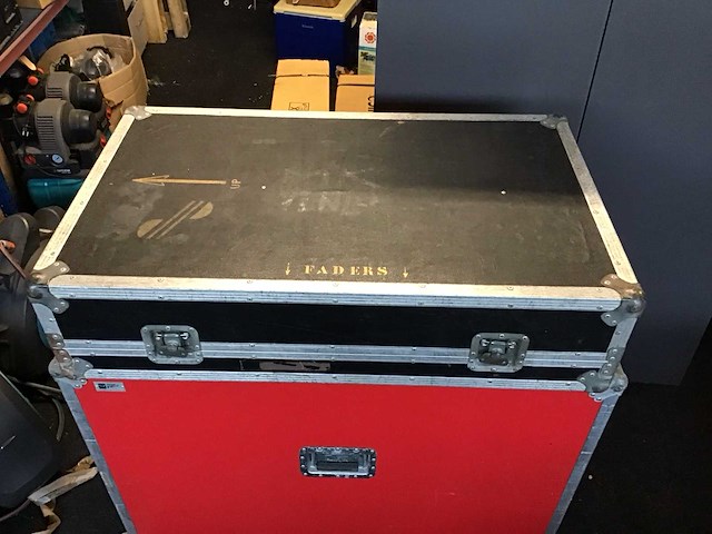 Soundcraft series 200b analoge mengtafel - afbeelding 4 van  4