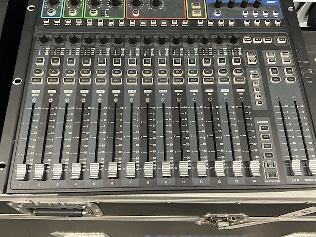 Soundcraft si compact 16 digitale mengtafel - afbeelding 4 van  7