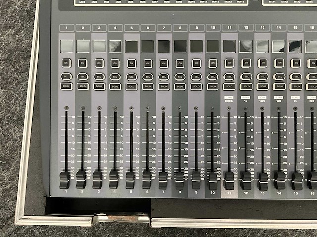 Soundcraft si impact digitale mengtafel - afbeelding 5 van  10