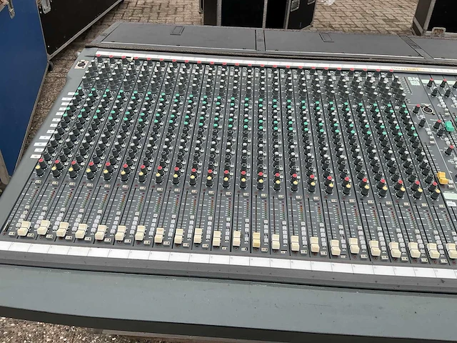 Soundcraft sm12 analoge mengtafel - afbeelding 3 van  5
