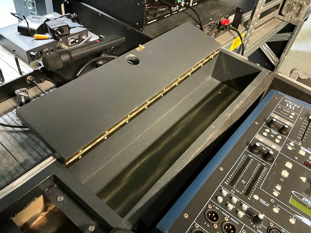 Soundcraft spirit 324 digitale mengtafel set - afbeelding 4 van  16