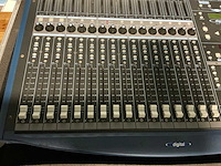 Soundcraft spirit 324 digitale mengtafel set - afbeelding 10 van  16