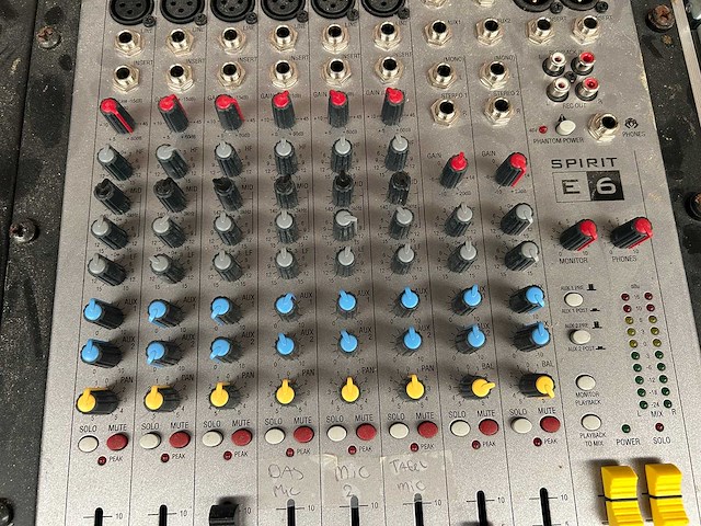 Soundcraft spirit e6 - mengpaneel / audio mixer in flightcase - afbeelding 4 van  5