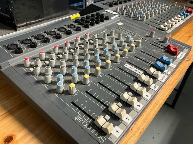 Soundcraft spirit folio sx analoge mengtafel (2x) - afbeelding 4 van  6