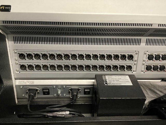 Soundcraft vi1 digitale mengtafel set - afbeelding 2 van  17