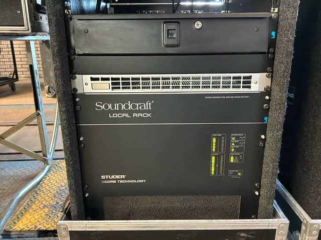 Soundcraft vi400 digitale mengtafel met stagebox - afbeelding 6 van  21