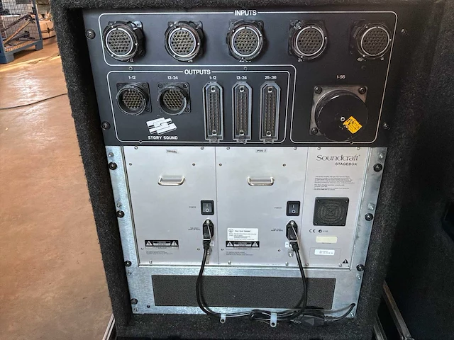 Soundcraft vi400 digitale mengtafel met stagebox - afbeelding 11 van  21