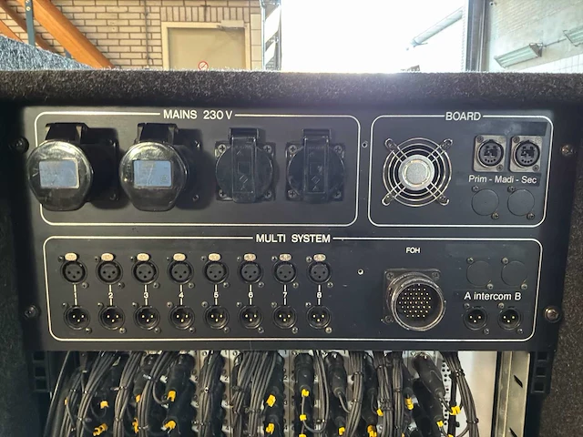 Soundcraft vi400 digitale mengtafel met stagebox - afbeelding 9 van  21