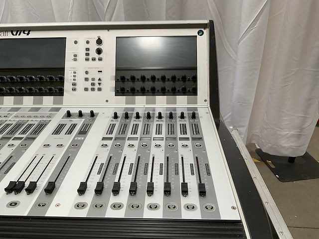 Soundcraft vi400 digitale mengtafel - afbeelding 4 van  14
