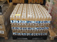 Sourcy vitamin water circa 825 flessen met tht 8-2025. bod is inclusief 123,75 euro statiegeldwaarde - afbeelding 1 van  2