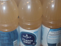 Sourcy vitamin water circa 825 flessen met tht 8-2025. bod is inclusief 123,75 euro statiegeldwaarde - afbeelding 2 van  2