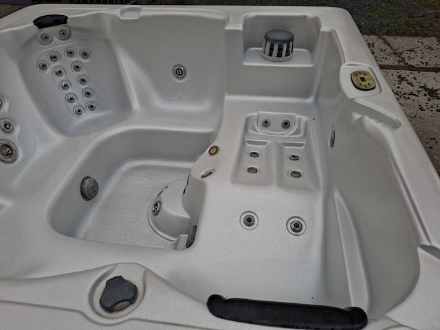 South seas spa 6 persoons jacuzzi en buitenspa - afbeelding 2 van  29